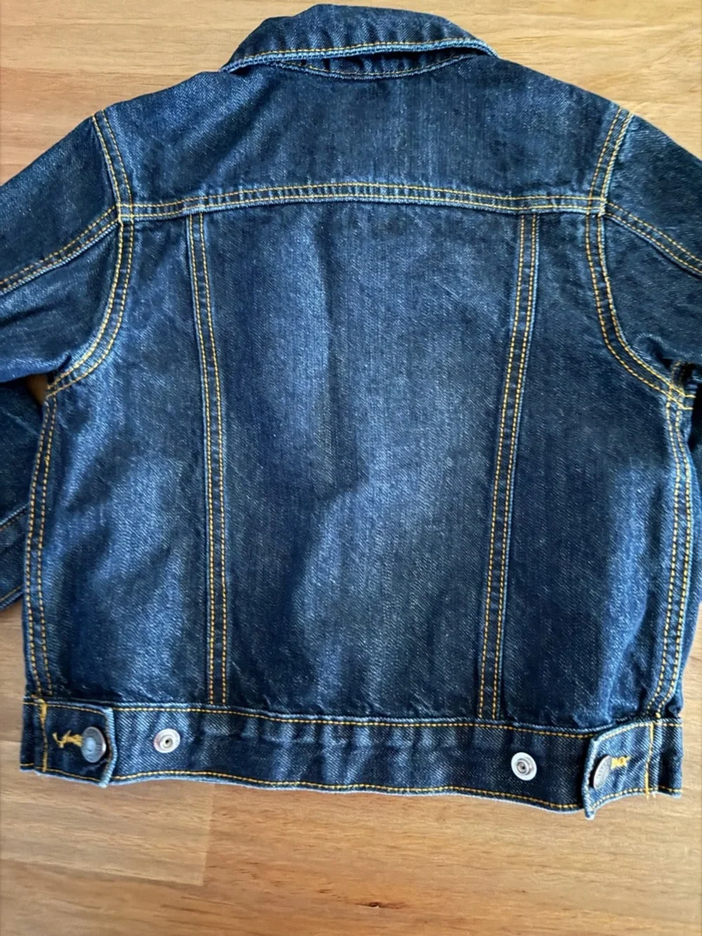 OshKosh B'gosh Children's Dark Blue Denim Jacket with Contrast Stitching Size 4 - Picture 4 of 6